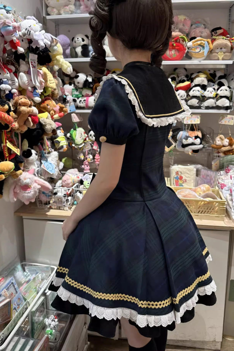 Casually Elegant Dress with a Refined Edge