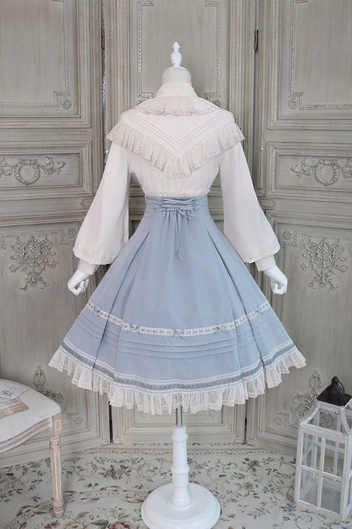 Finely Styled Garment with a Classic Vintage Look