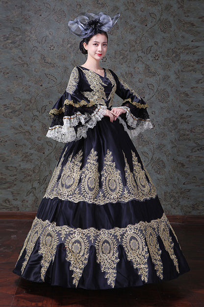 Classic Vintage Dress with a Flattering Fit