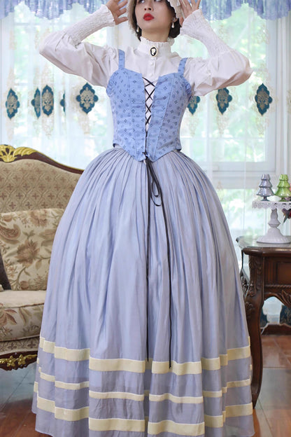 Finely Styled Dress with a Classic Vintage Look