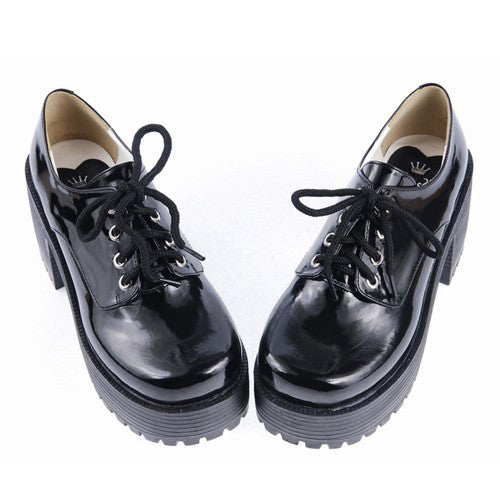 Sophisticated Shoes with a Clean Classic Look