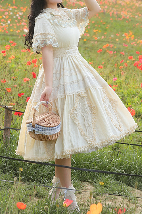 Beautifully Finished Dress in a Timeless Design