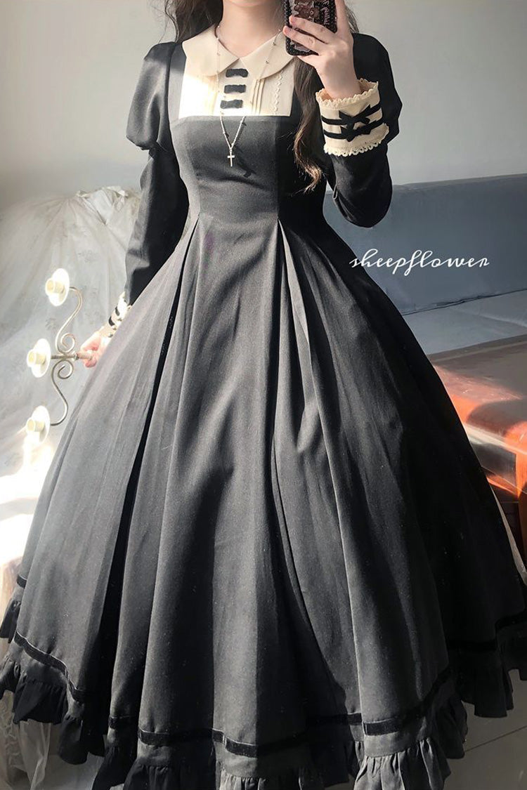 Classic Vintage Dress with a Flattering Fit