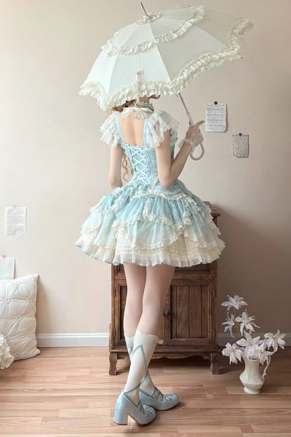 Subtly Elegant Dress with a Refined Vintage Look