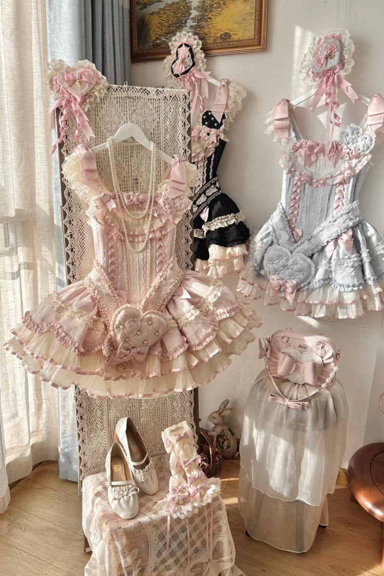 Finely Styled Dress with a Classic Vintage Look