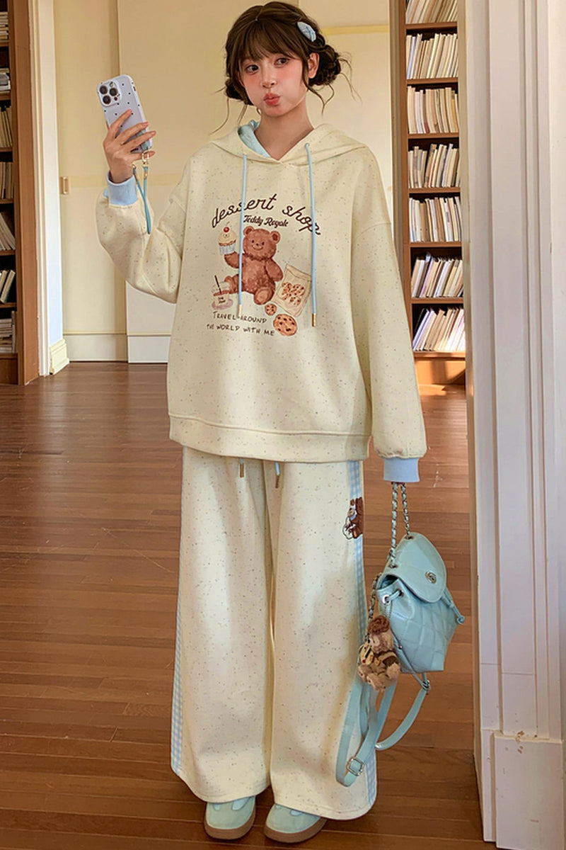 Bear Print Hooded Sweatshirt