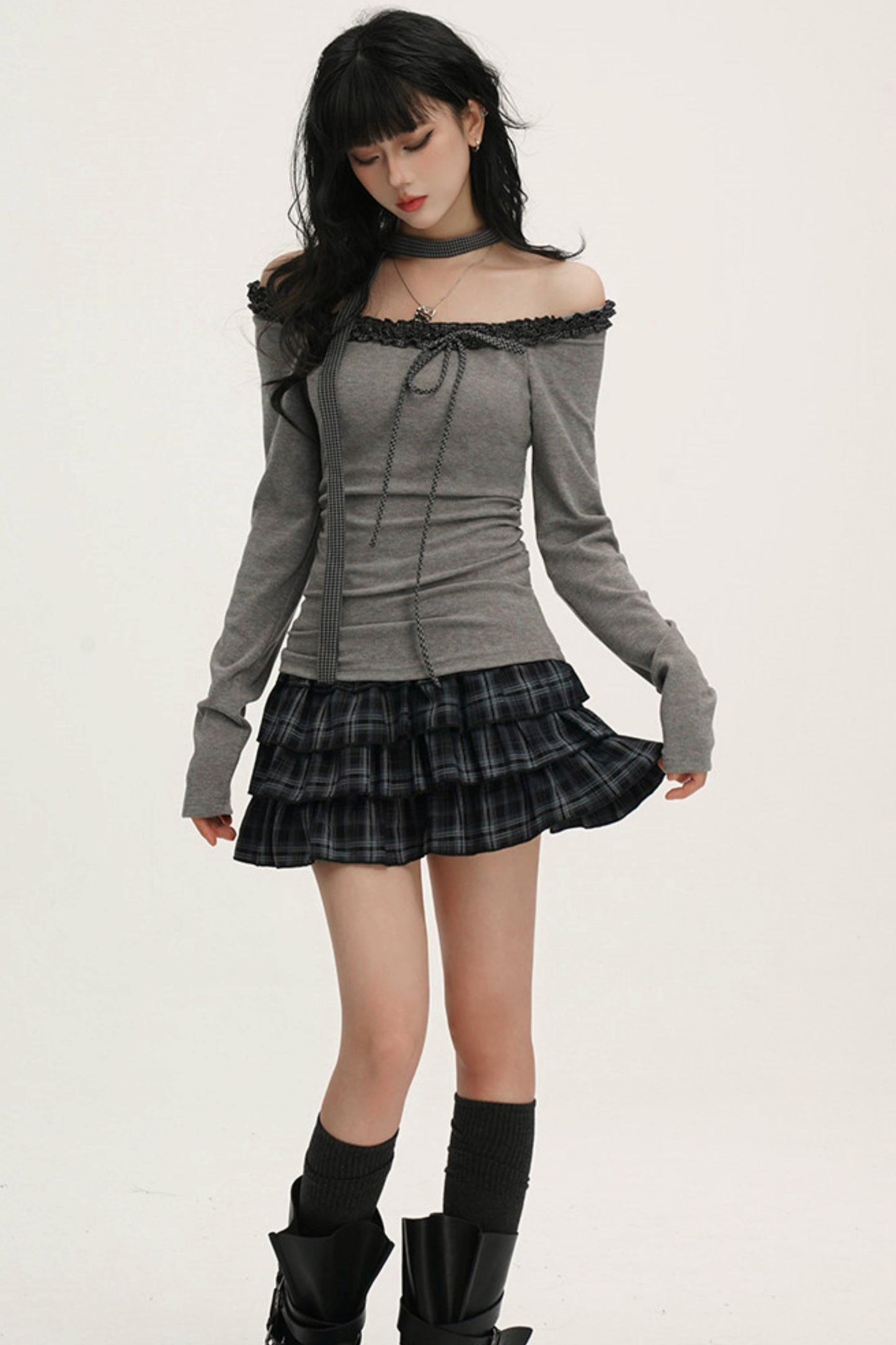 Off-shoulder Ruffle Ribbon Top (with Skinny Long Scarf)