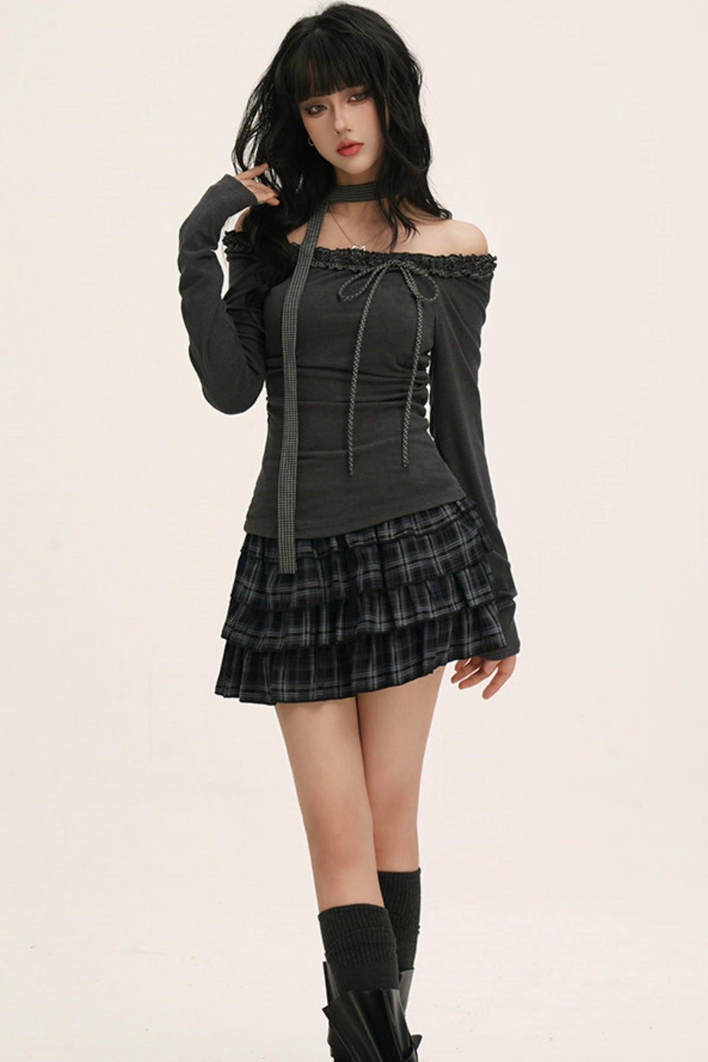 Off-shoulder Ruffle Ribbon Top (with Skinny Long Scarf)