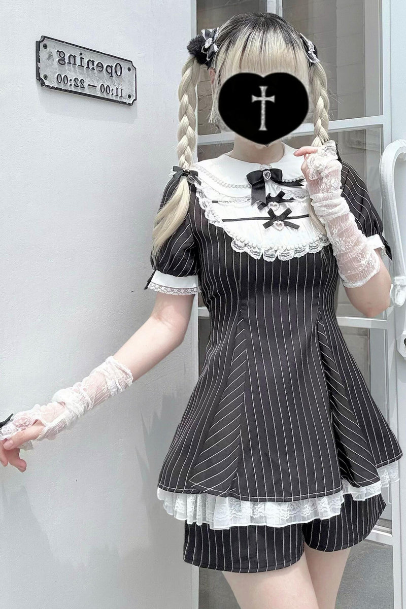 レース袖付きうさ耳地雷ワンピース＋ショートパンツ