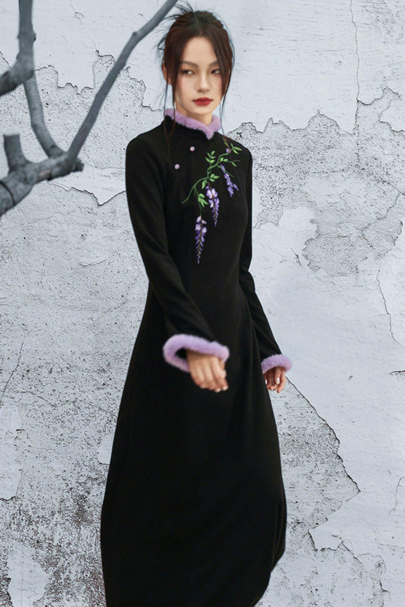 Wisteria Embroidery Knit Dress
