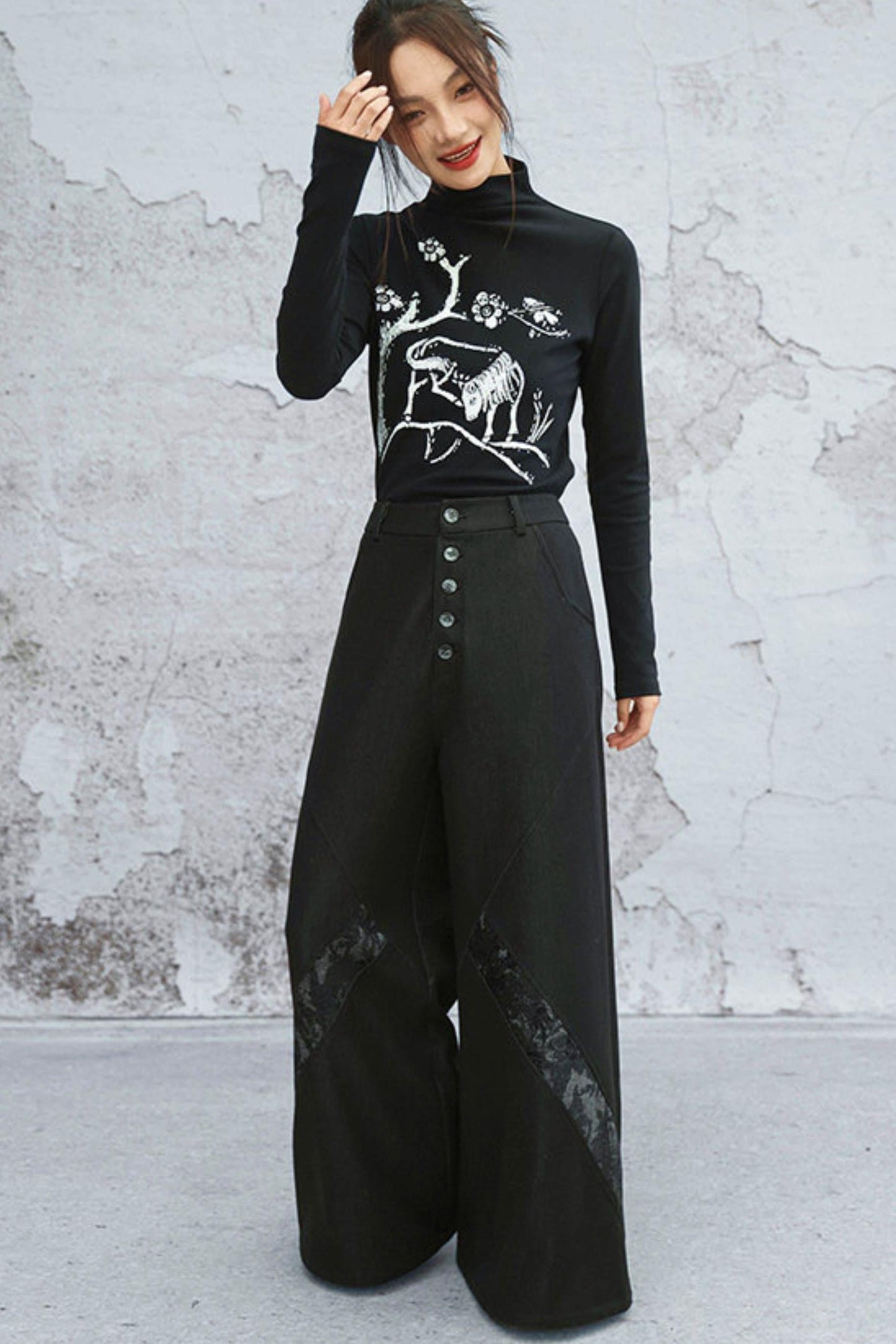 Artistic Knit Slim Fit Top