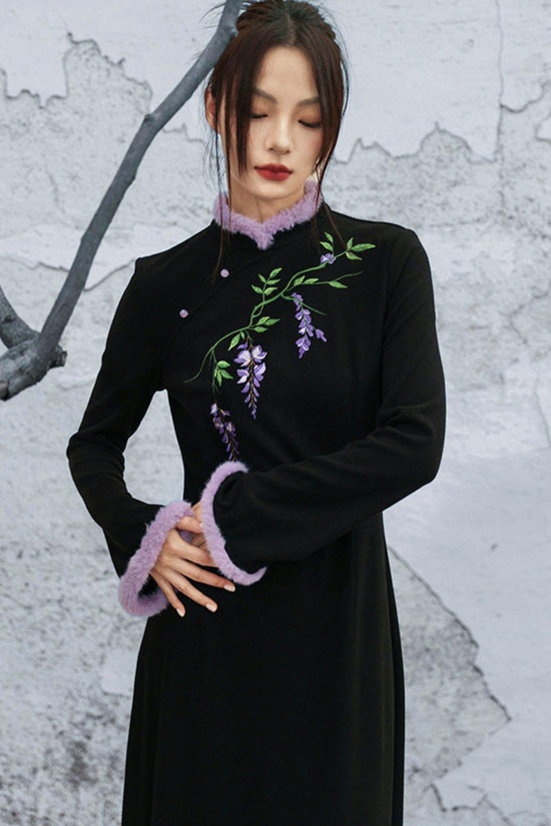 Wisteria Embroidery Knit Dress
