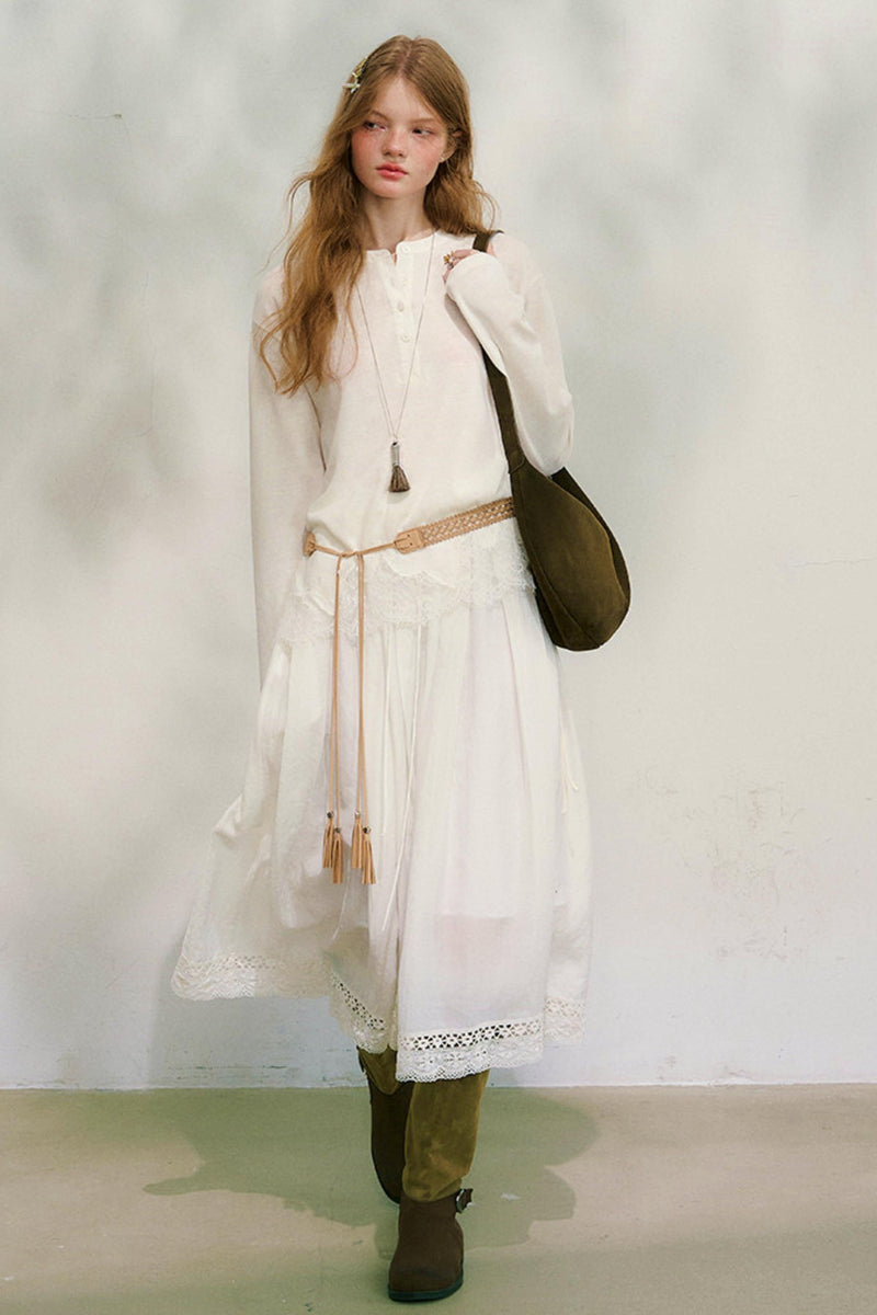 Swinging Silhouette Lace Blouse