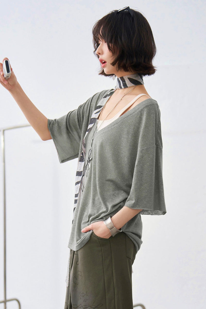 Loose Neck Design Top