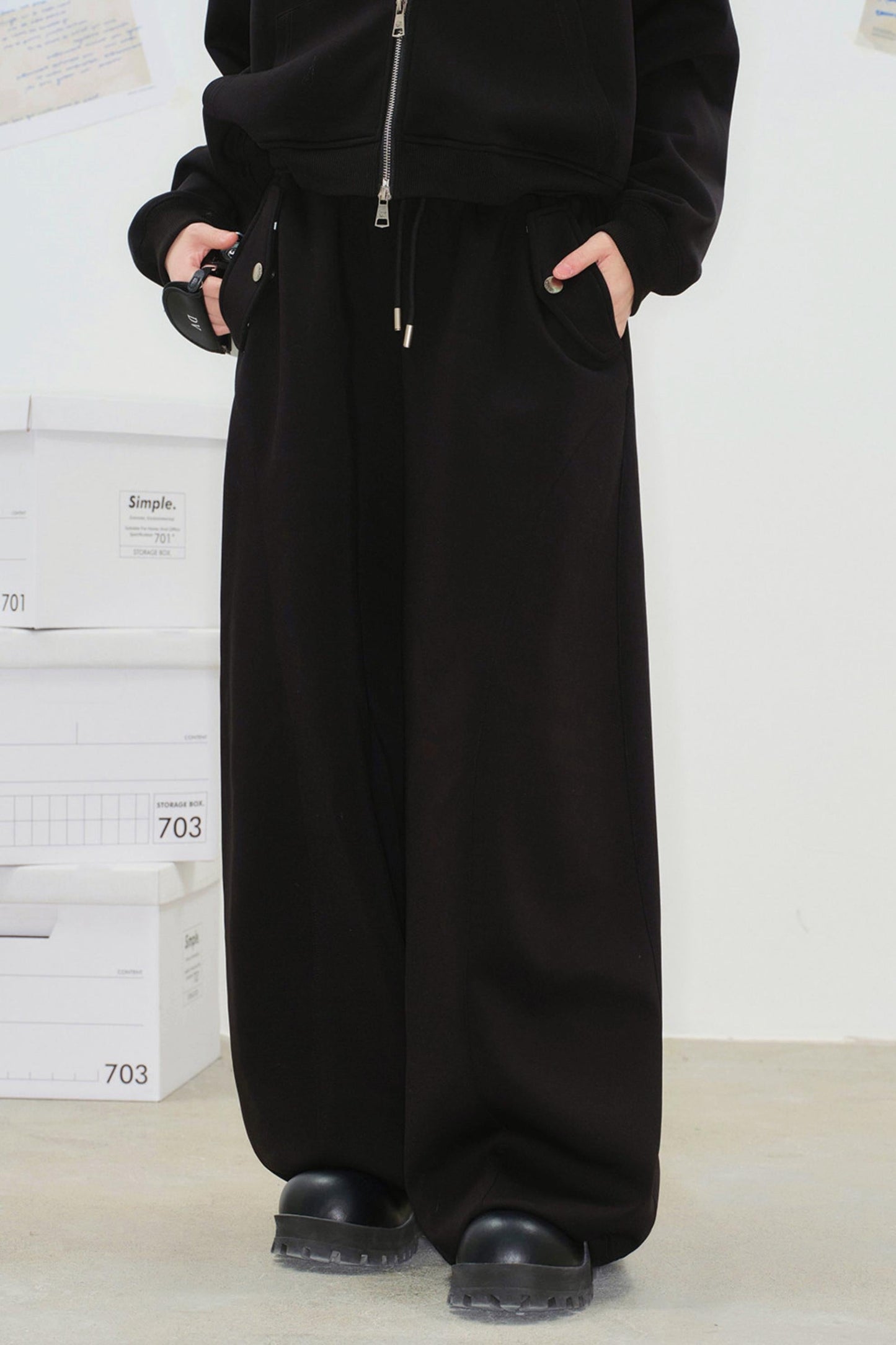 Mode Hoodie + Loose Pants