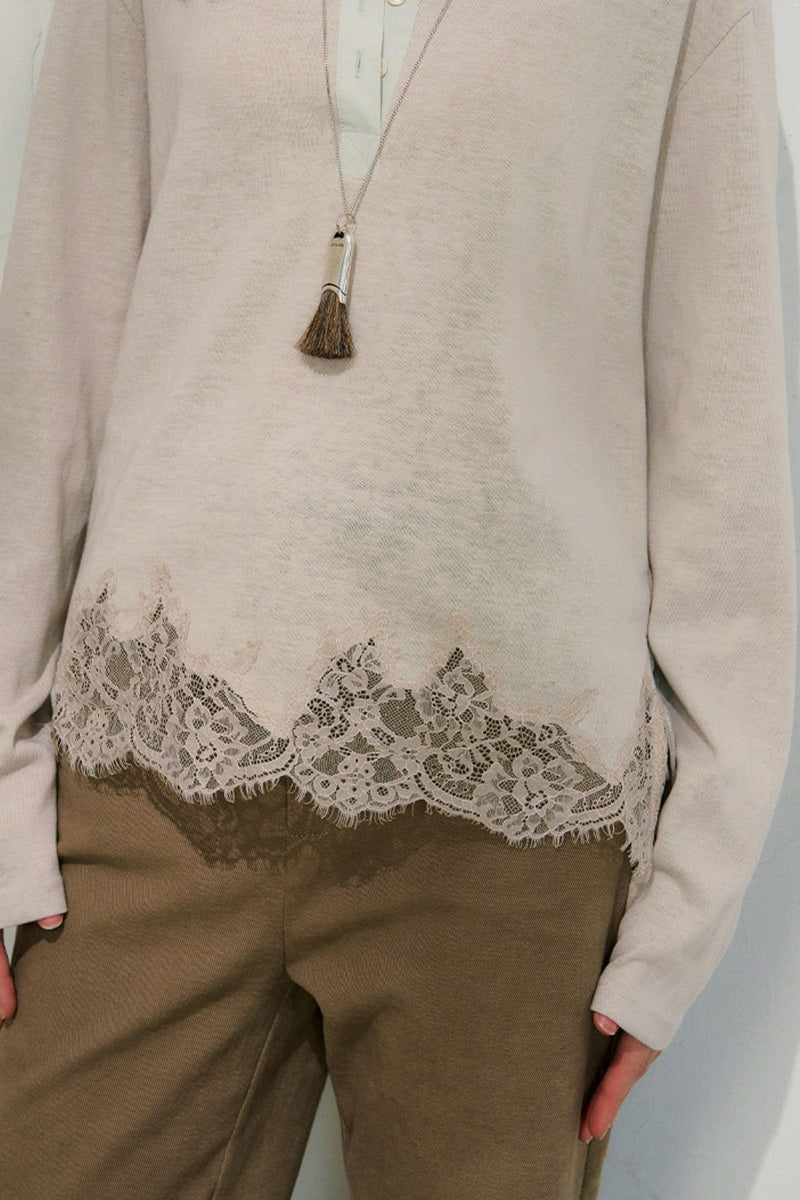 Swinging Silhouette Lace Blouse