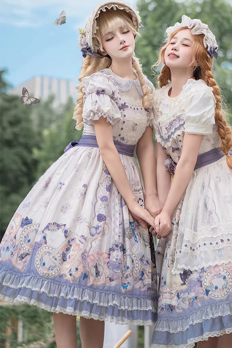Finely Styled Dress with a Classic Vintage Look