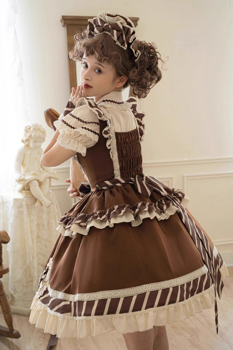 Finely Styled Dress with a Classic Vintage Look