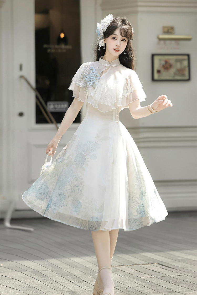 Beautifully Finished Dress in a Timeless Design