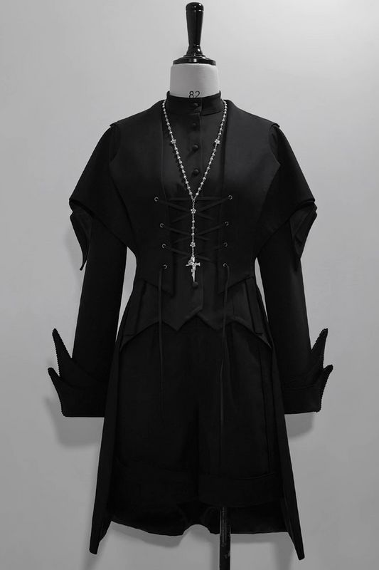 Subtly Elegant Coat with a Refined Vintage Look