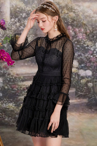 Finely Styled Dress with a Classic Vintage Look
