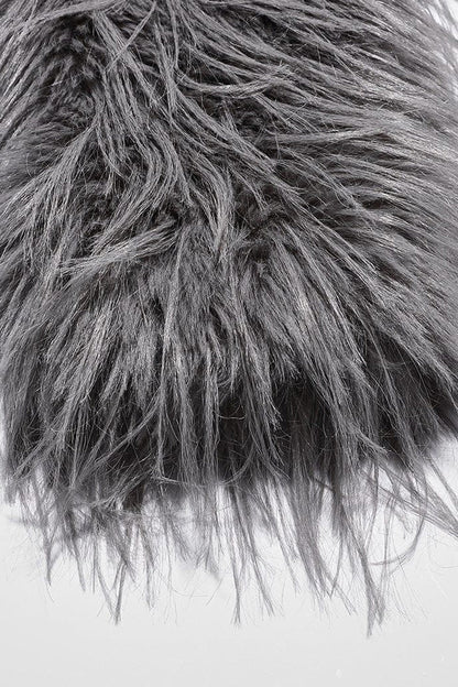 Beautifully Finished Coat in a Timeless Design
