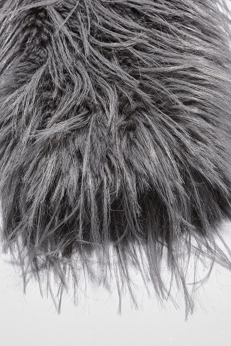 Beautifully Finished Coat in a Timeless Design