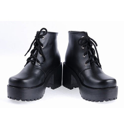 Classic Vintage Heels with a Flattering Fit