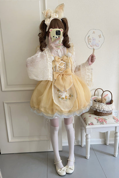 Subtly Elegant Dress with a Refined Vintage Look