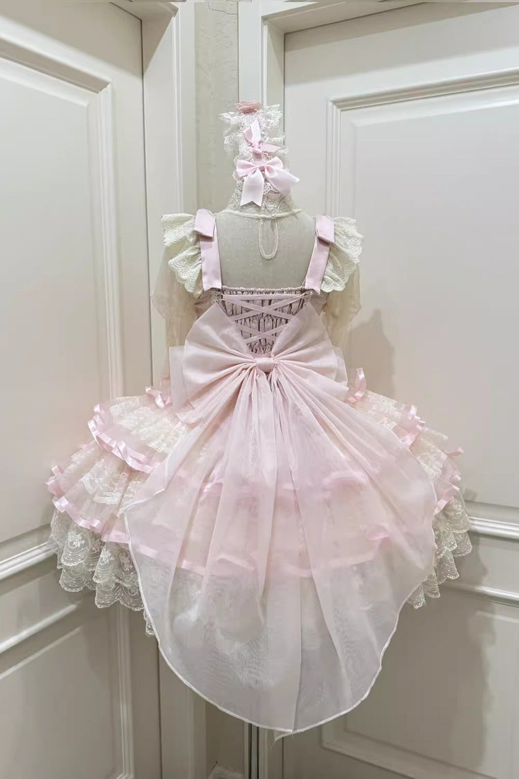 Finely Styled Dress with a Classic Vintage Look