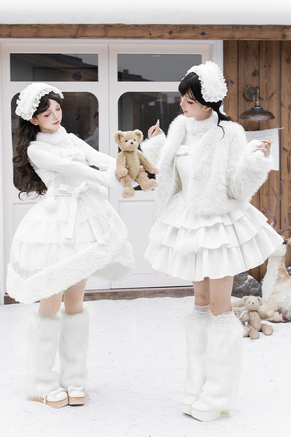 Finely Styled Dress with a Classic Vintage Look