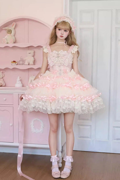 Finely Styled Dress with a Classic Vintage Look