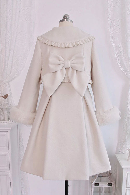 Effortlessly Elegant Coat with a Timeless Design