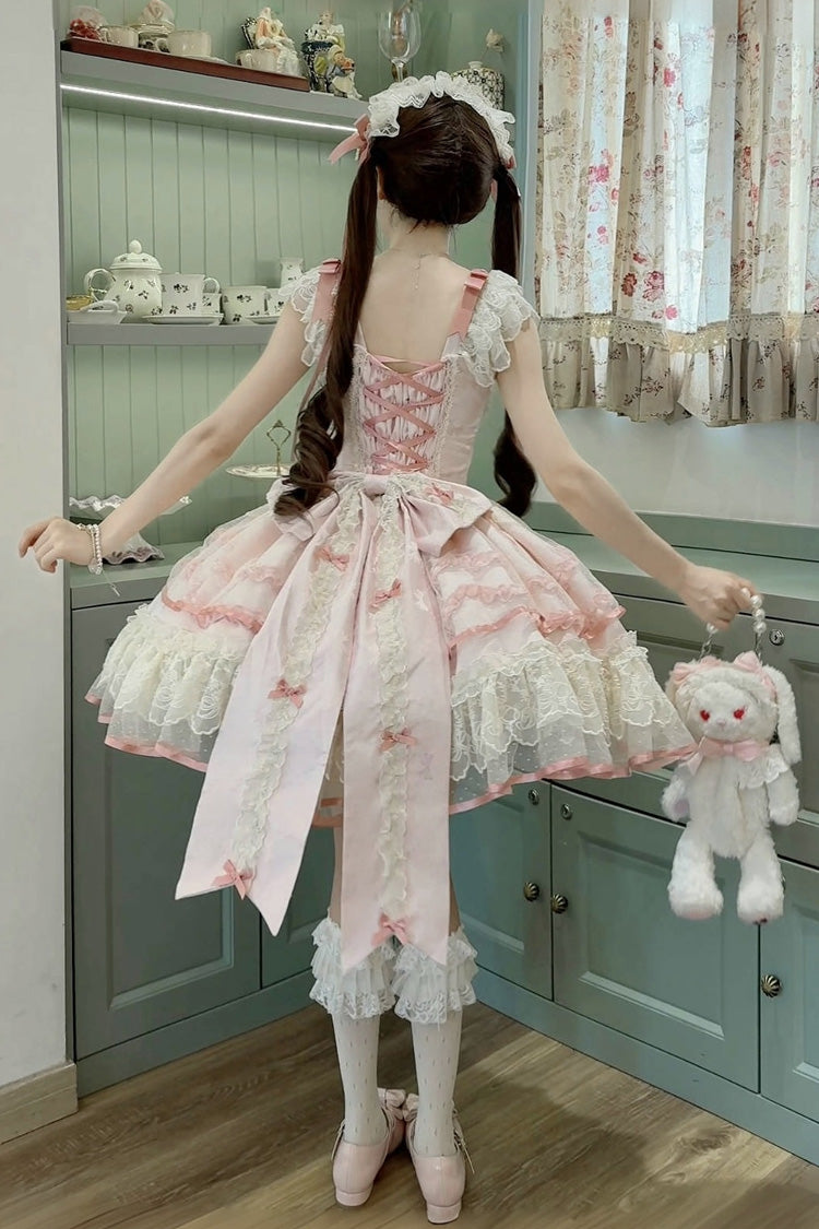 Finely Styled Dress with a Classic Vintage Look
