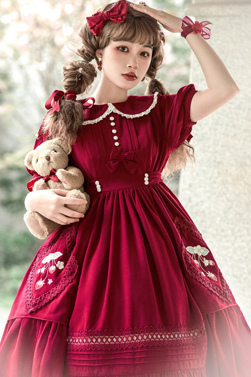 Subtly Elegant Dress with a Refined Vintage Look