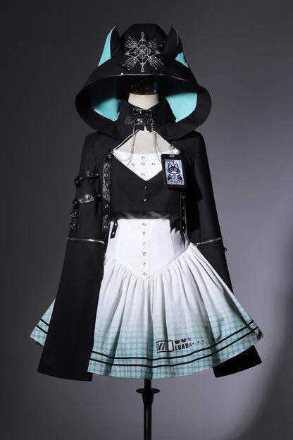 Subtly Elegant Dress with a Refined Vintage Look