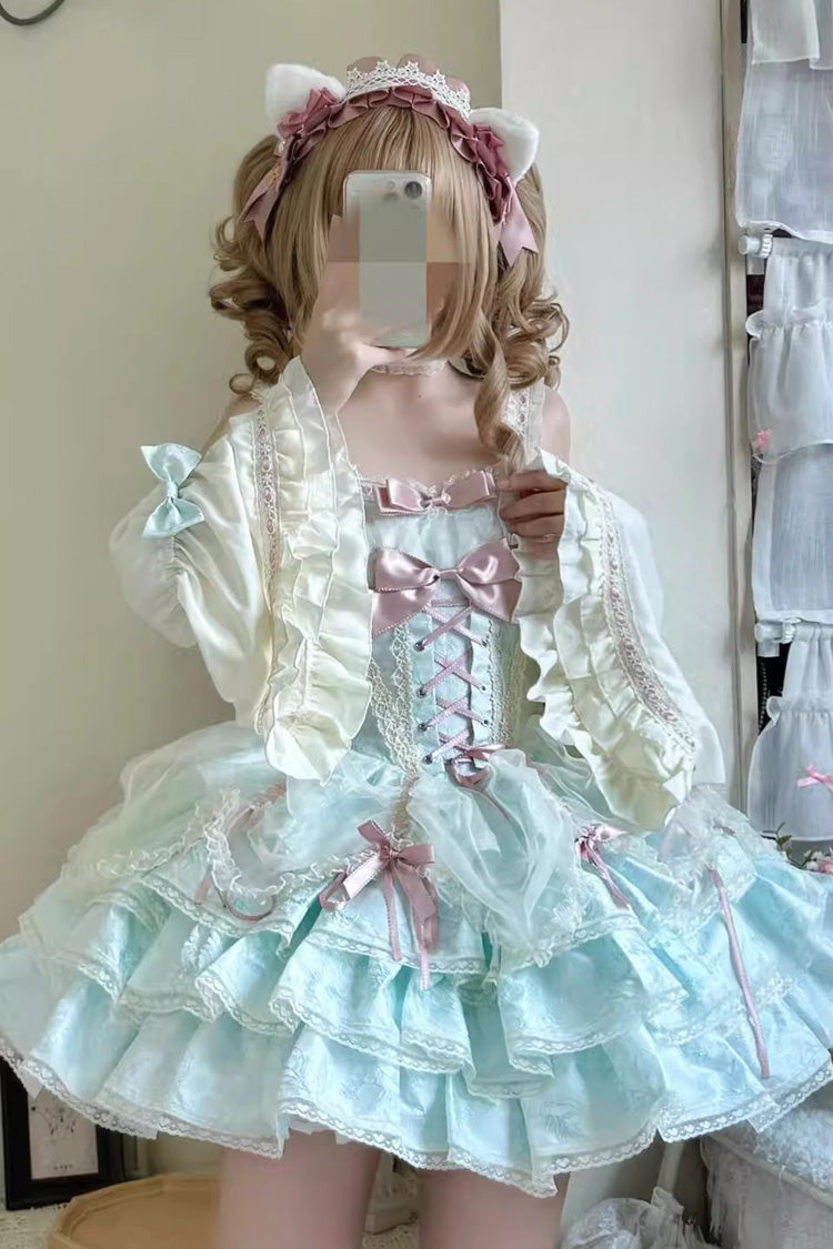 Subtly Elegant Dress with a Refined Vintage Look