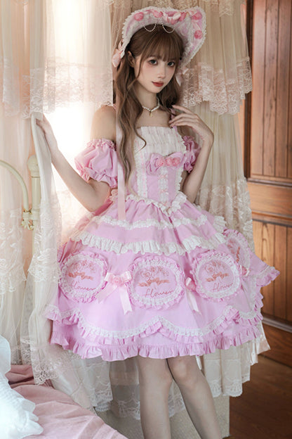 Finely Styled Dress with a Classic Vintage Look