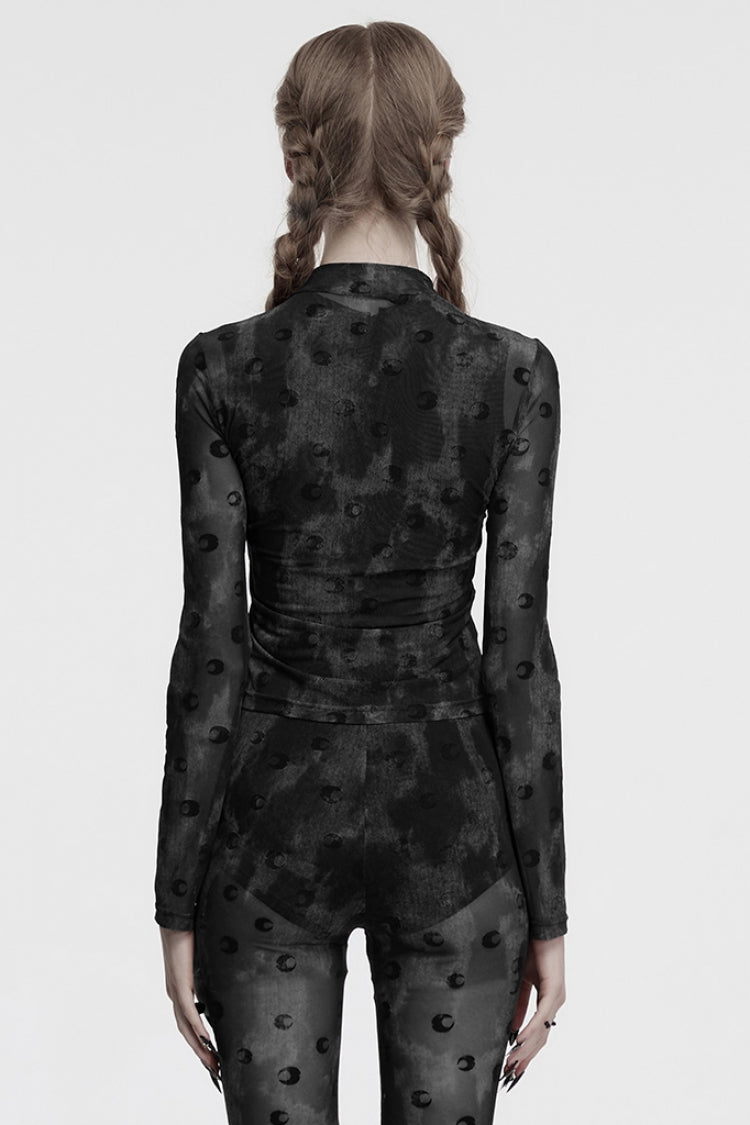 Classic Vintage Blouse with a Flattering Fit