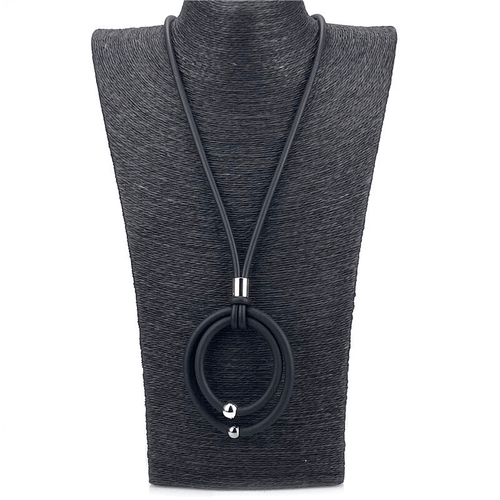 Black Round Pendant Necklaces With Alloy Beads / Accessories
