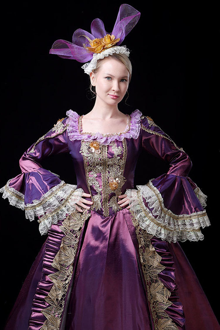 Finely Styled Dress with a Classic Vintage Look