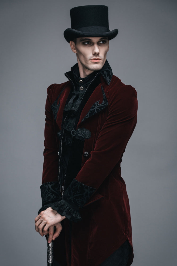 Beautifully Finished Coat in a Timeless Design