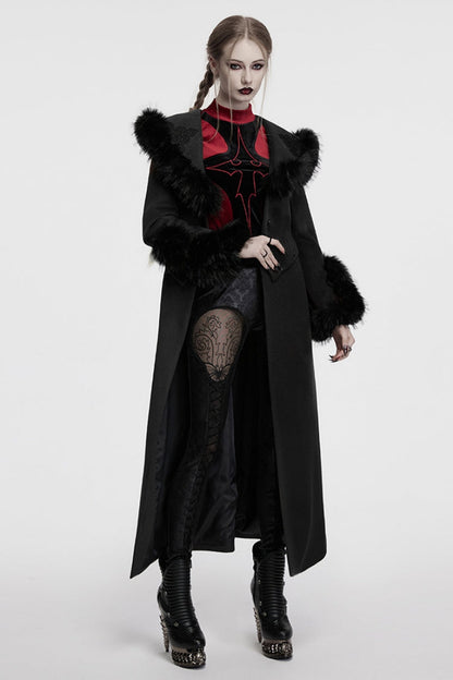 Beautifully Finished Coat in a Timeless Design