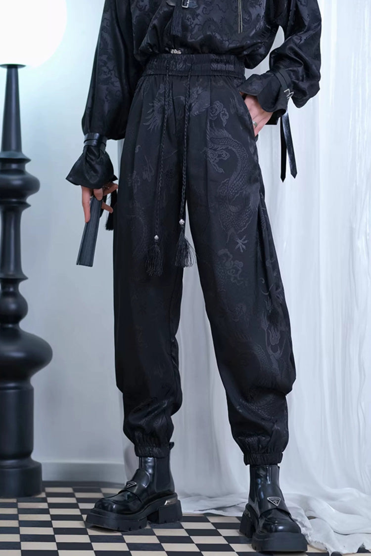 Effortlessly Elegant Pants with a Timeless Design