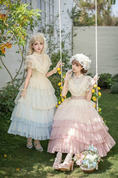 Subtly Elegant Dress with a Refined Vintage Look