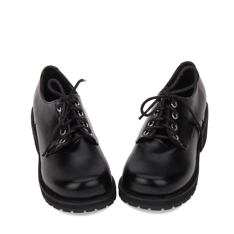Finely Styled Shoes with a Classic Vintage Look