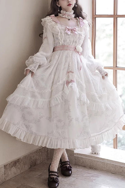 Classic Vintage Dress with a Flattering Fit