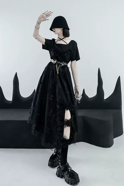 Beautifully Finished Dress in a Timeless Design