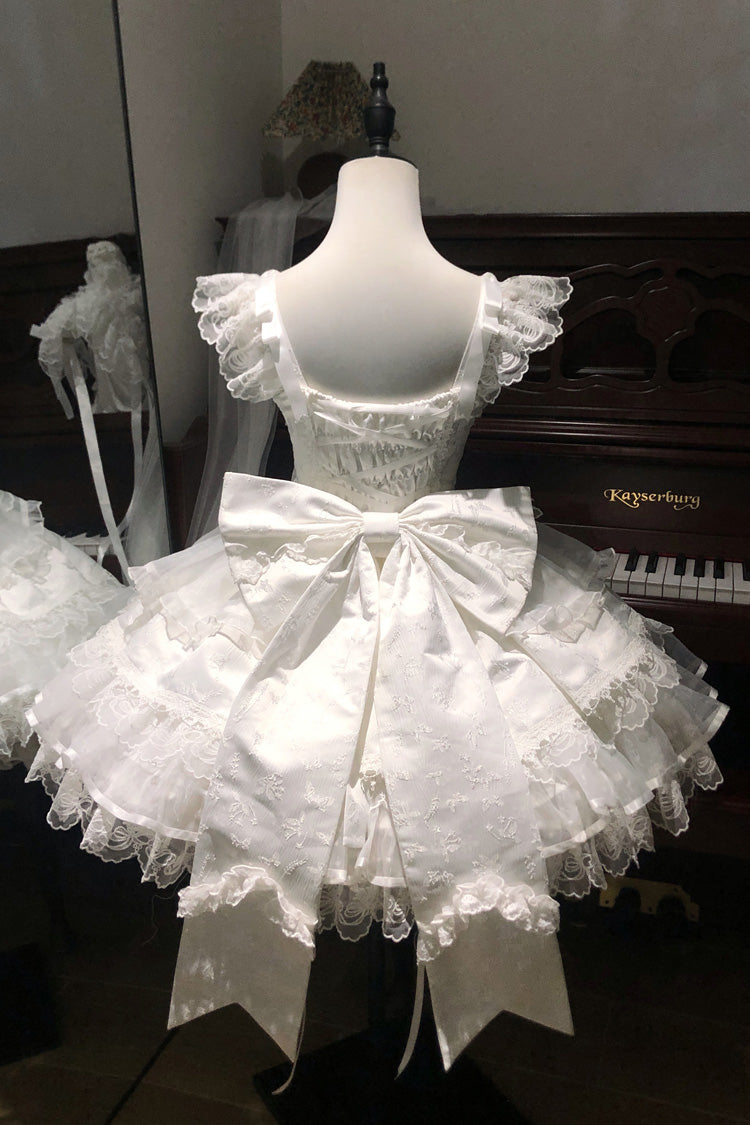 Finely Styled Dress with a Classic Vintage Look