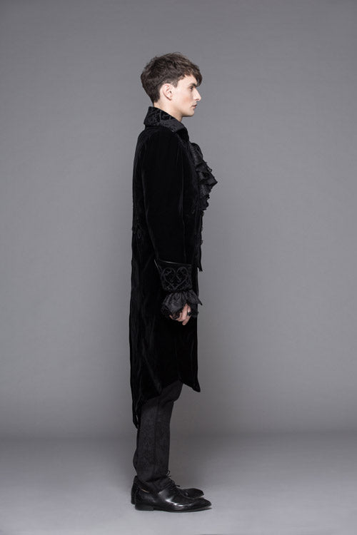 Finely Styled Coat with a Classic Vintage Look